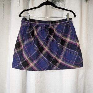 2010 Wool Blend Old Navy Plaid Mini Skirt With Pockets Academia